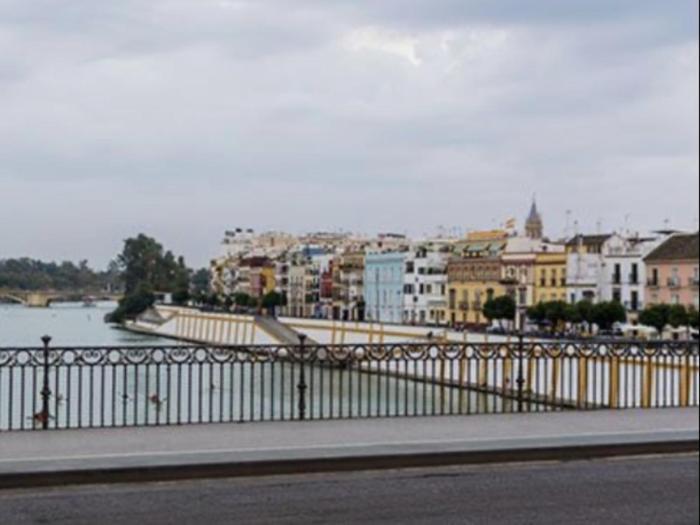 Junto A La Calle Betis: El Corazon De Triana Sevilla Exteriér fotografie